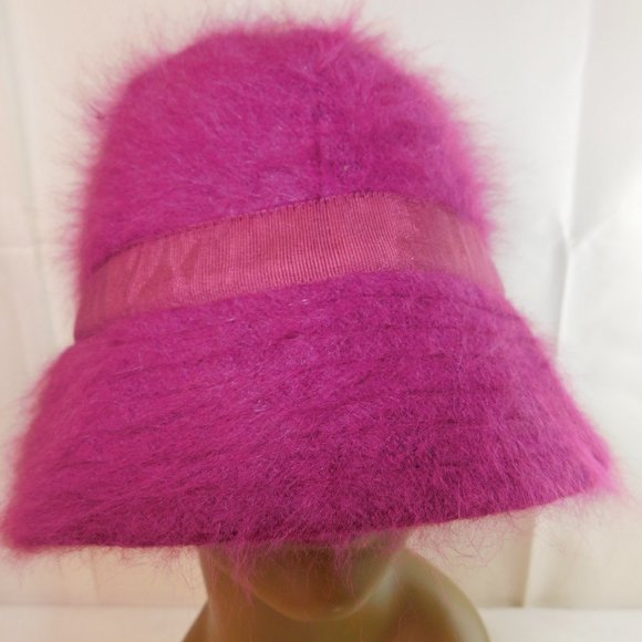 GAP Fuzzy Magenta Hat - Picture 7 of 10